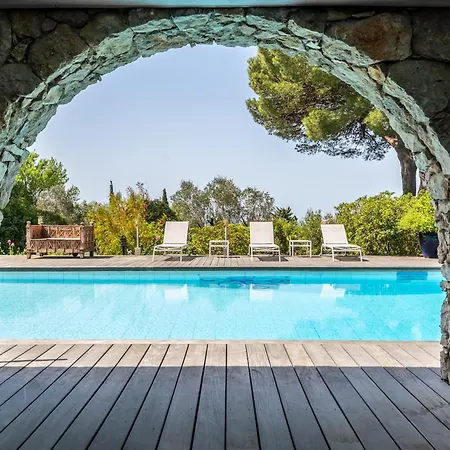 Villa Mont Saint-clair Vue Et Etang, Piscine Et Clim Sete