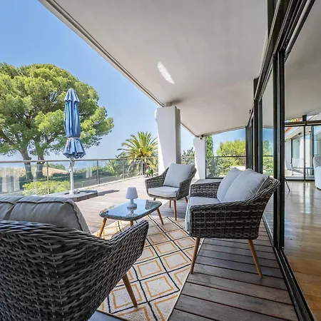 Villa Mont Saint-clair Vue Et Etang, Piscine Et Clim *